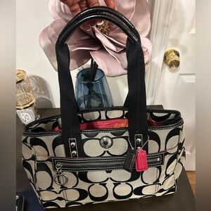 Coach Black and Cream Tote with Black and  Pink Hang tags